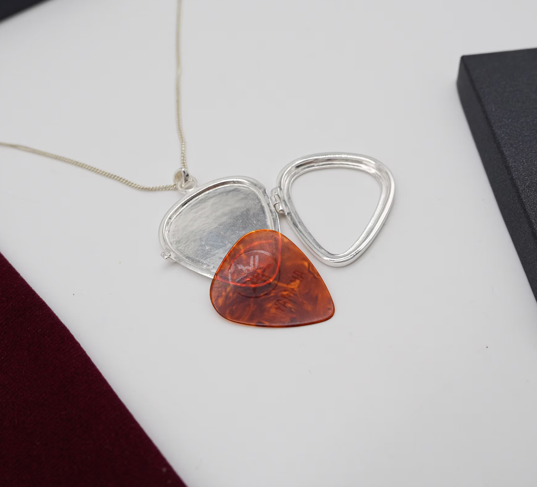 Guitar Pick Holder Locket Pendant – Silver